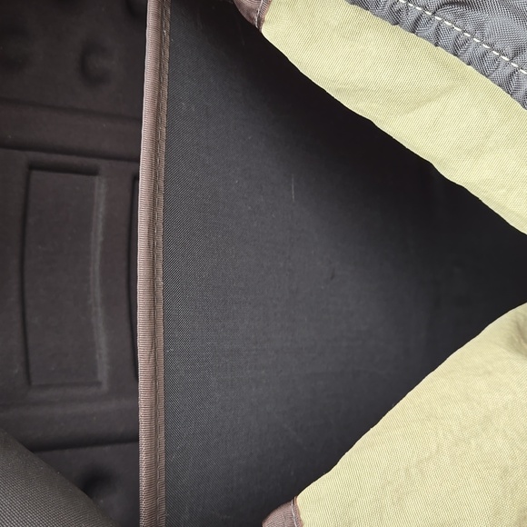 HEDGREN! Olive Green Backpack. Solid Glory. Perfect Condition! - Picture 16 of 16